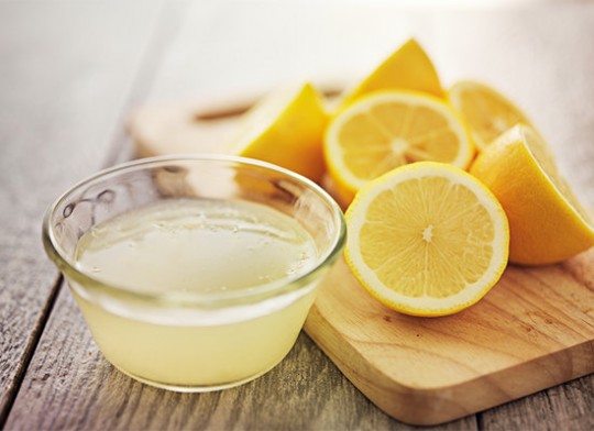  півчашки чистого лимонного соку