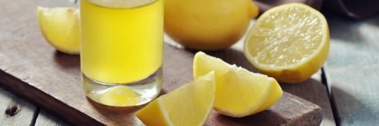 півчашки чистого лимонного соку